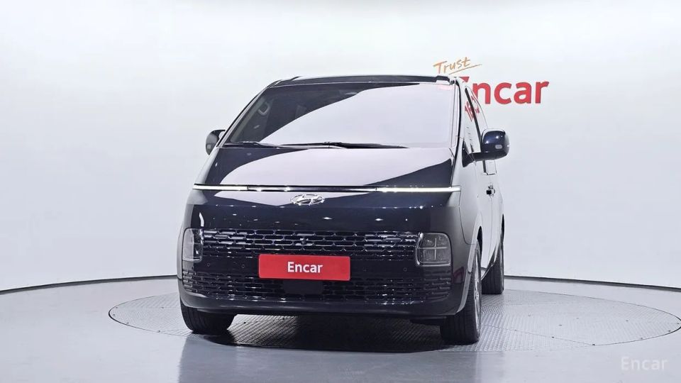 Hyundai Staria