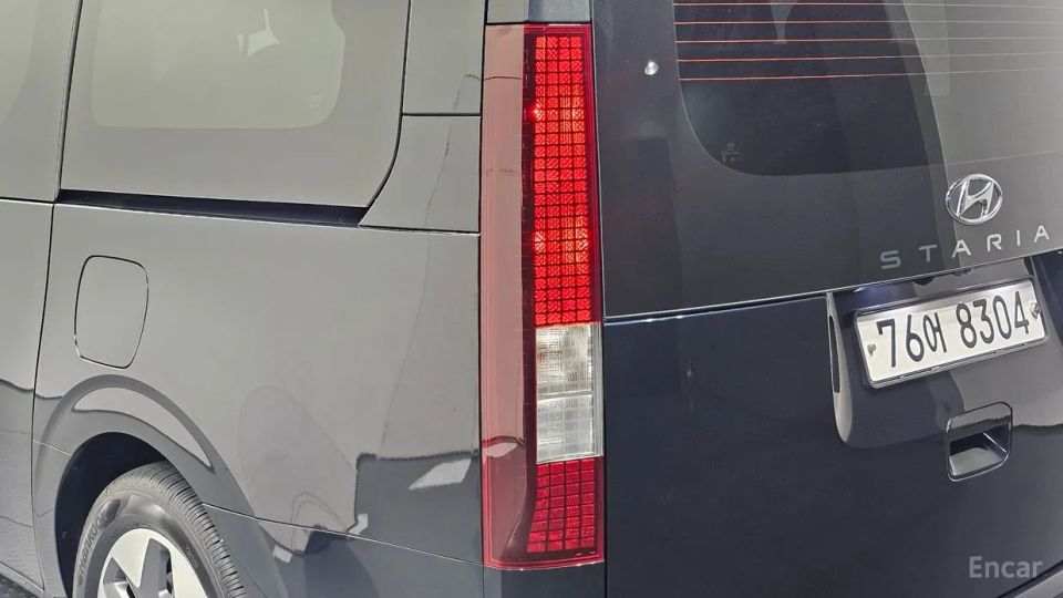 Hyundai Staria