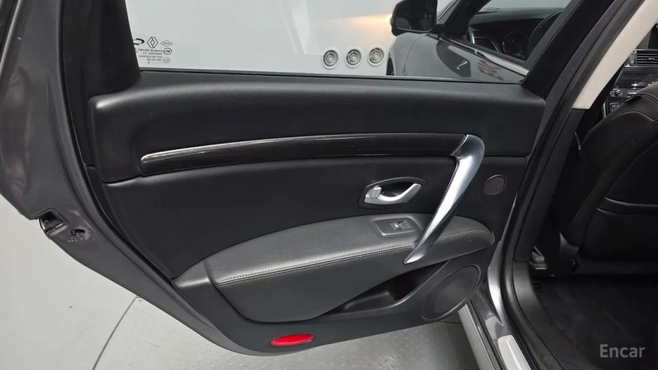 Renault-KoreaSamsung SM7