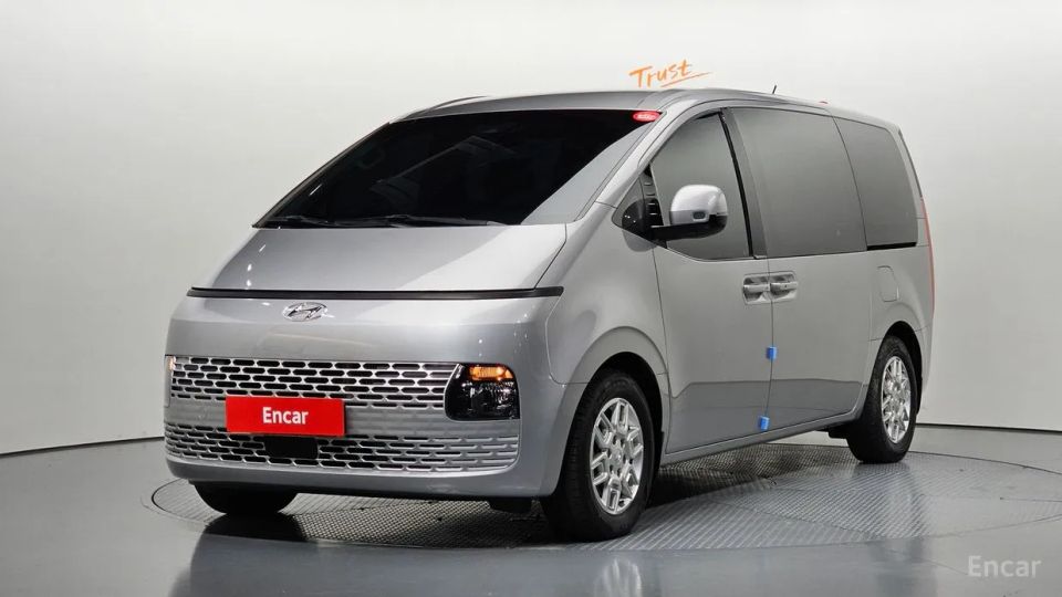 Hyundai Staria