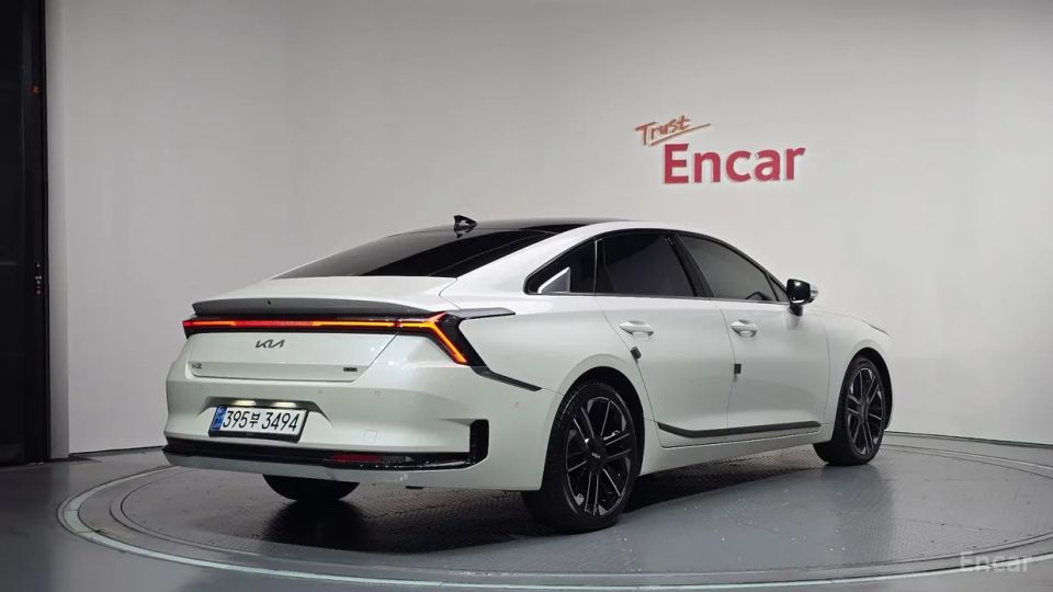 Kia K8