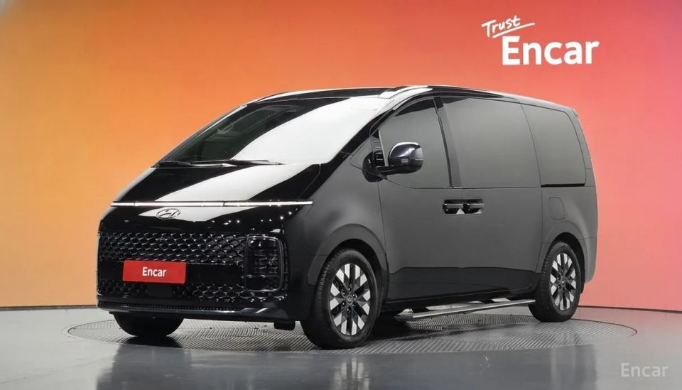 Hyundai Staria