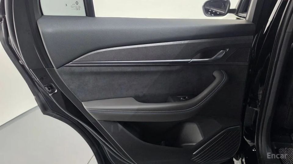 Renault-KoreaSamsung Grand Koleos