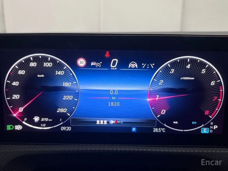 Mercedes-Benz CLA-Class