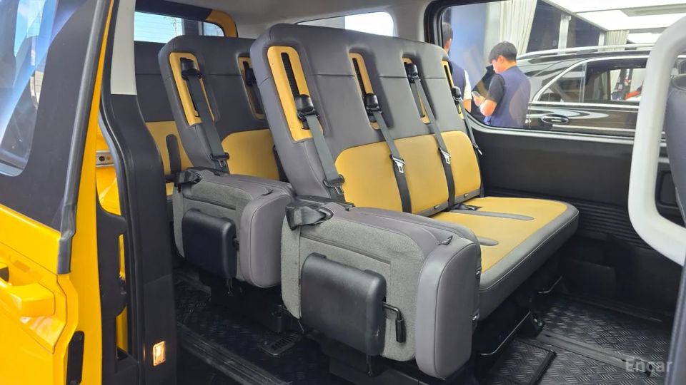Hyundai Staria