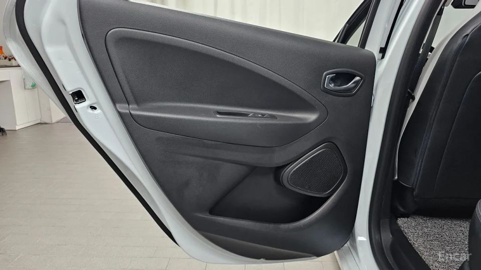 Renault-KoreaSamsung Zoe