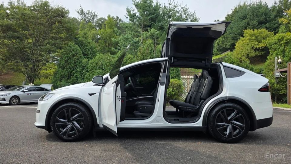 Tesla model-x