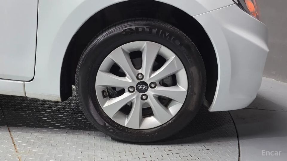Hyundai Accent