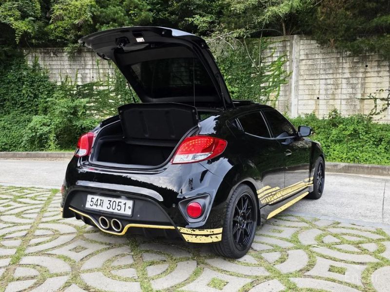 Hyundai Veloster