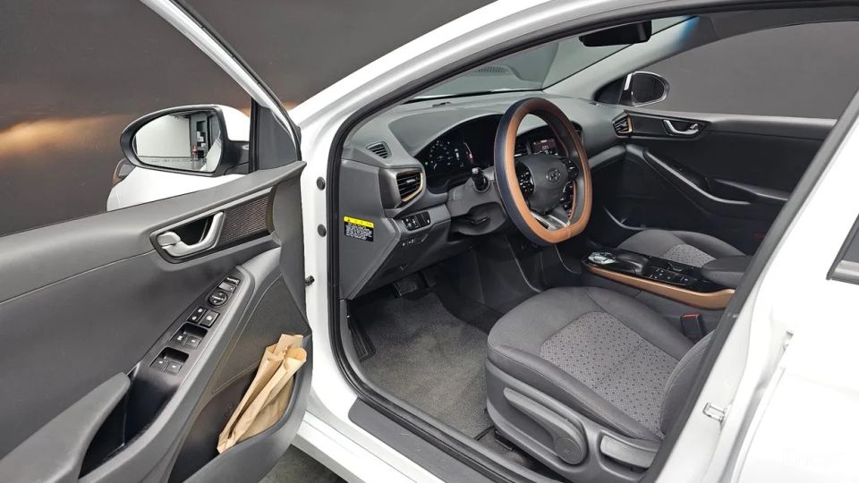 Hyundai Ioniq