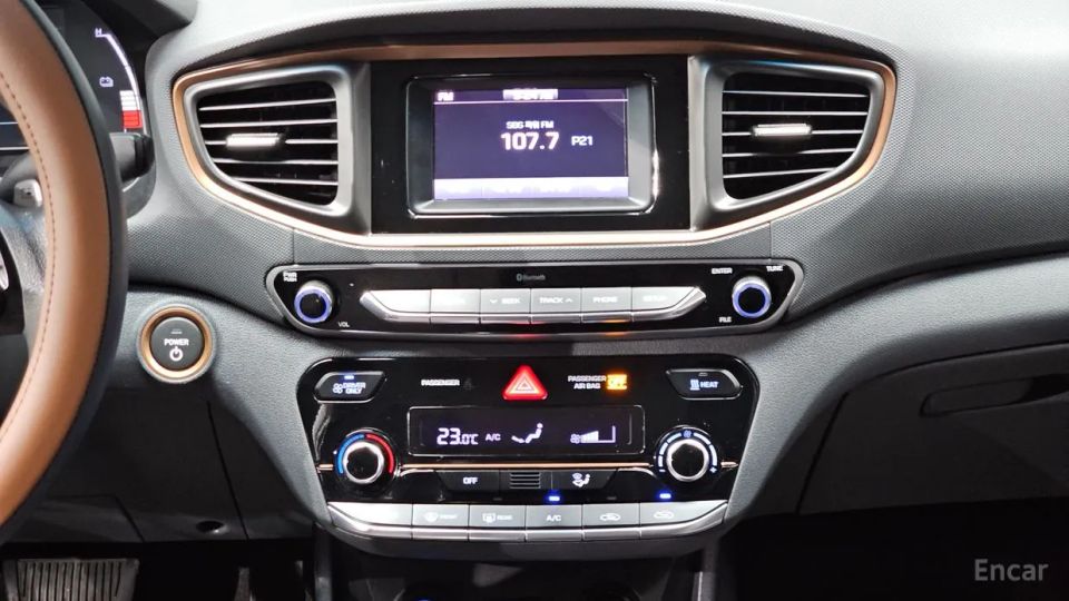 Hyundai Ioniq