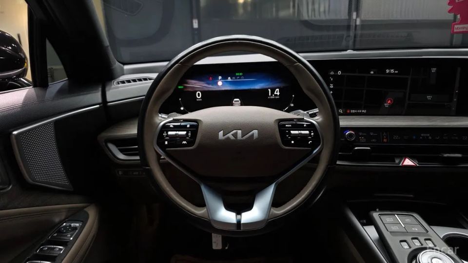 Kia K8
