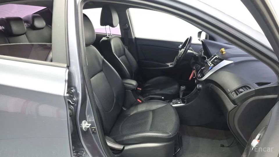 Hyundai Accent
