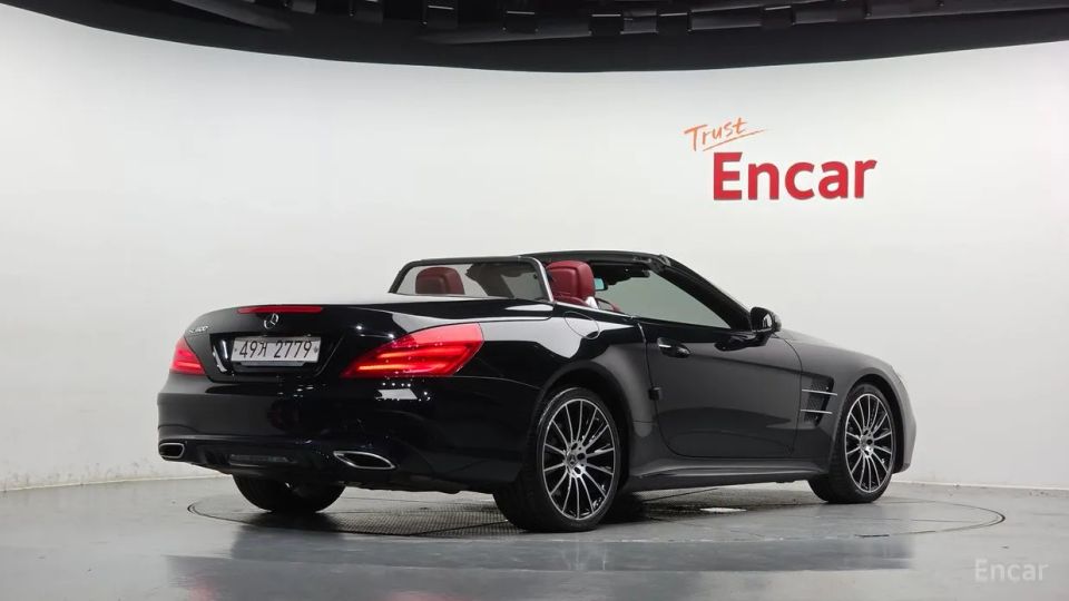 Mercedes-Benz SL-Class