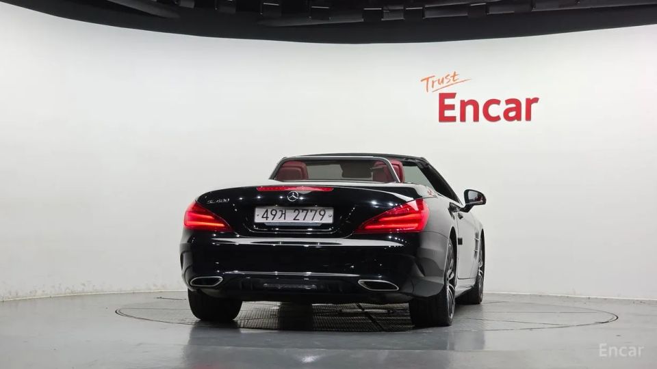 Mercedes-Benz SL-Class