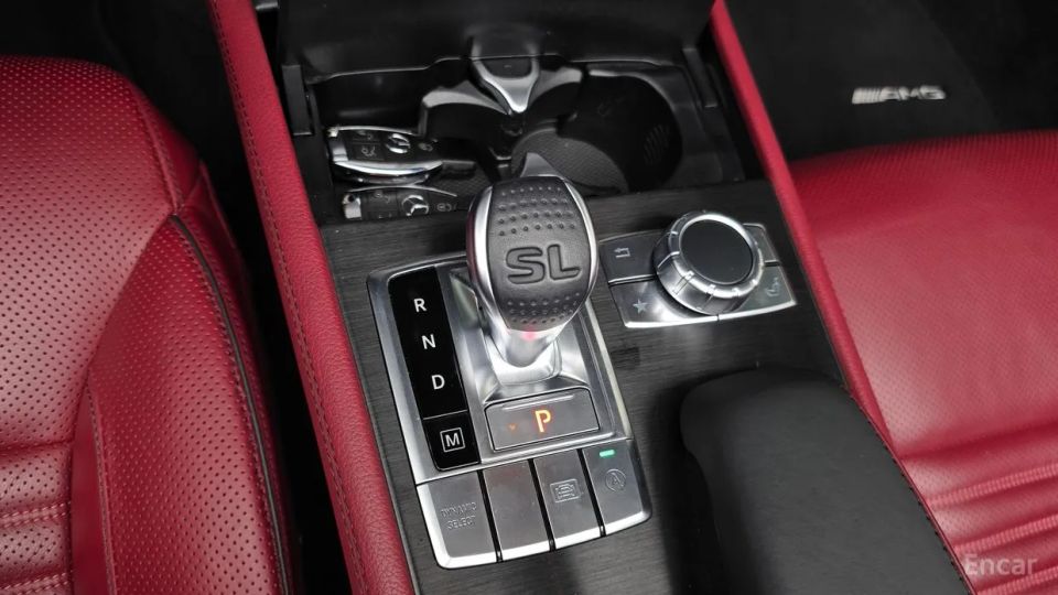 Mercedes-Benz SL-Class