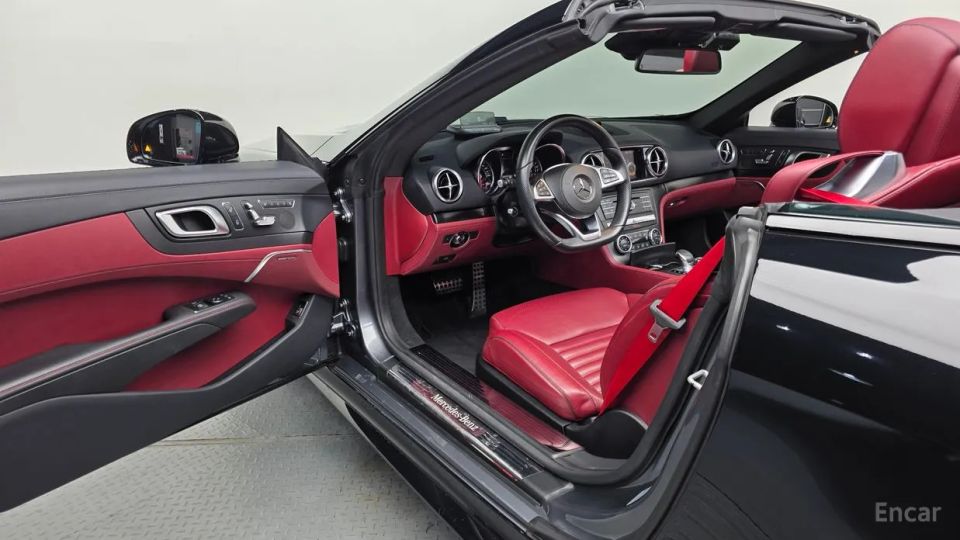 Mercedes-Benz SL-Class