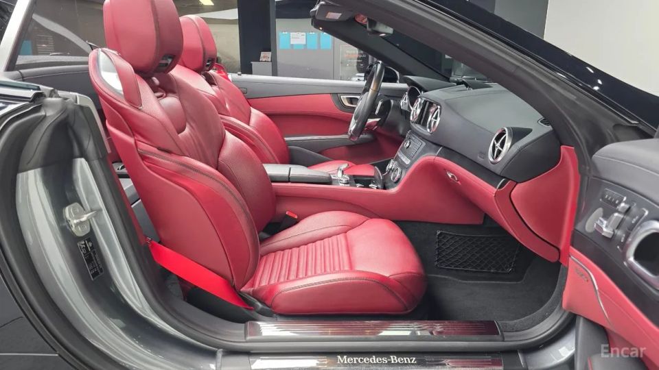Mercedes-Benz SL-Class