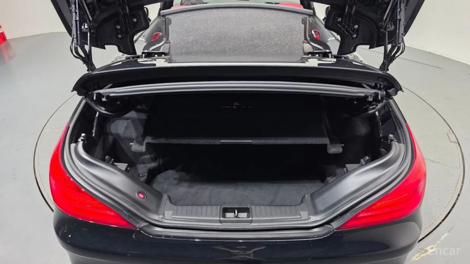 Mercedes-Benz SL-Class