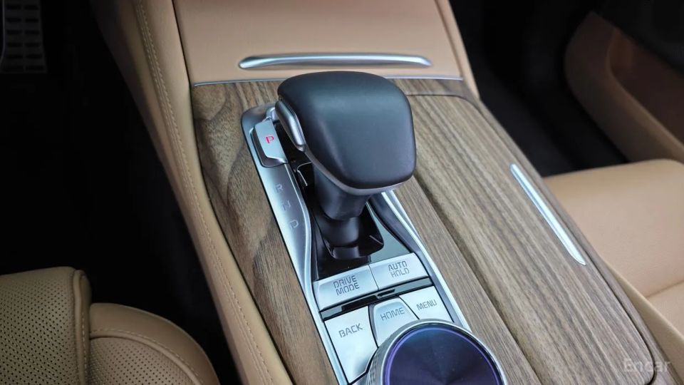 Kia K9