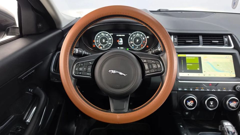 Jaguar E-PACE