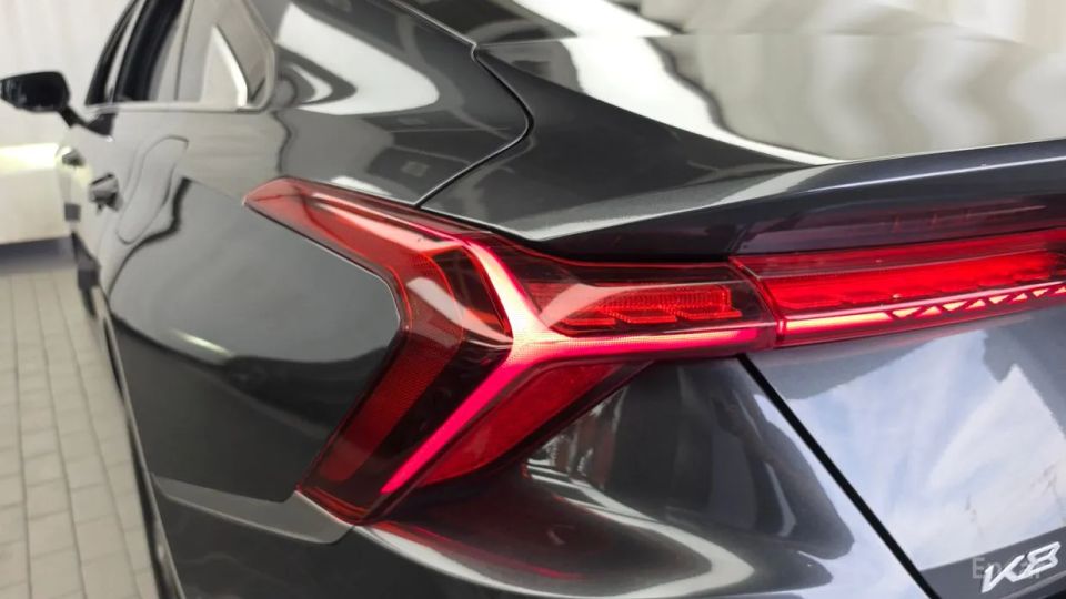 Kia K8