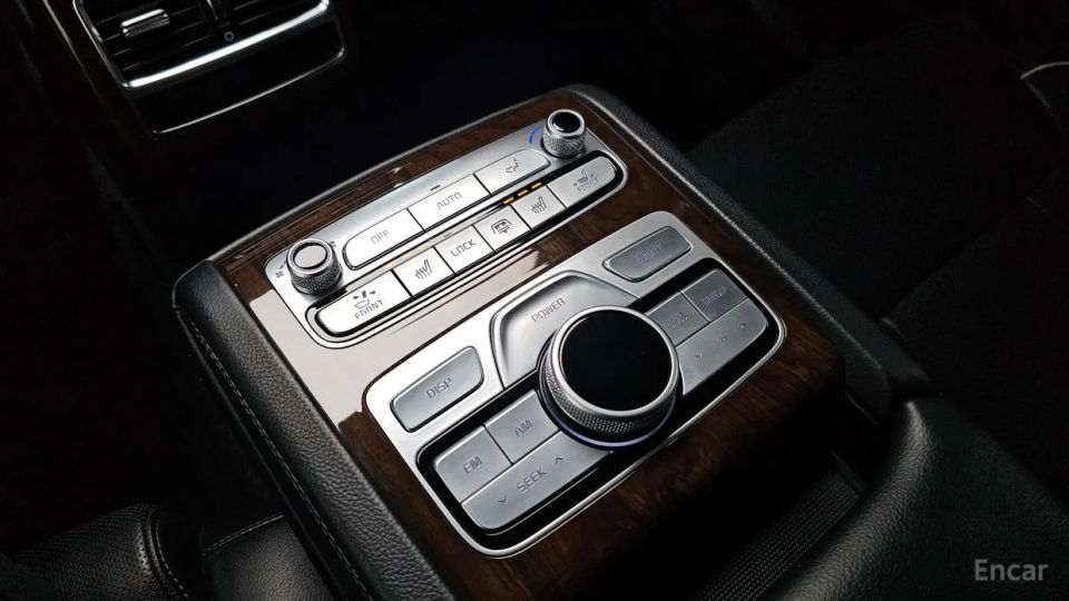 Kia K9