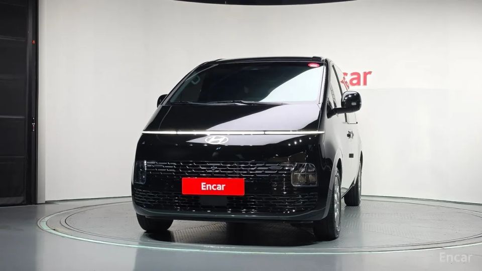 Hyundai Staria