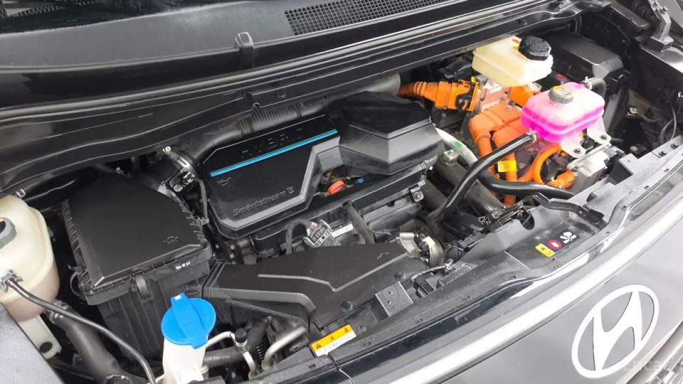 Hyundai Staria