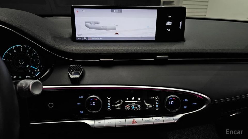 Genesis GV70