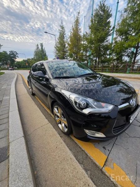 Hyundai Veloster