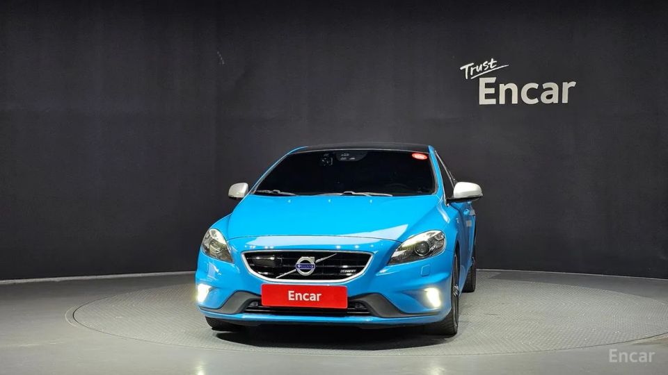 Volvo V40