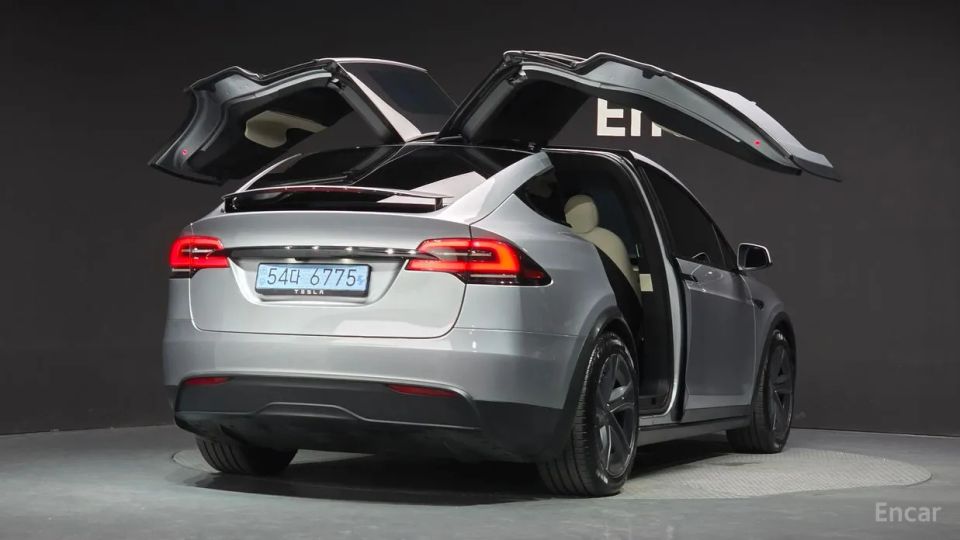 Tesla model-x