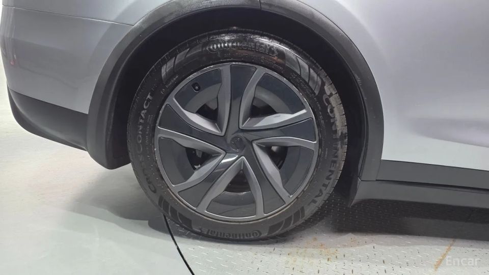 Tesla model-x