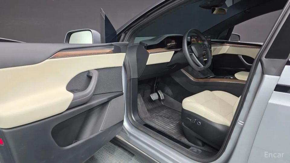 Tesla model-x