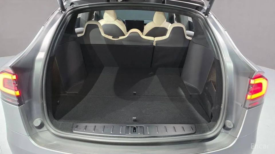 Tesla model-x