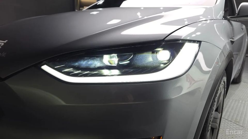 Tesla model-x