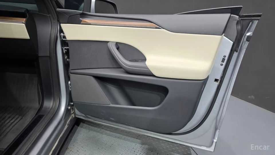 Tesla model-x