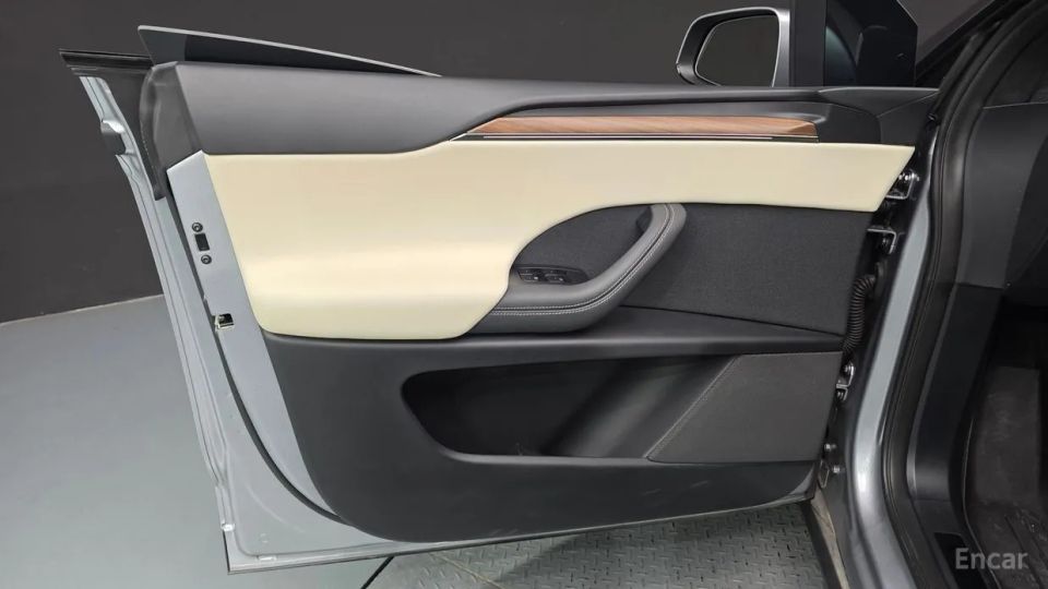 Tesla model-x