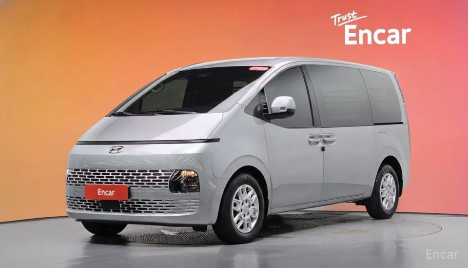 Hyundai Staria