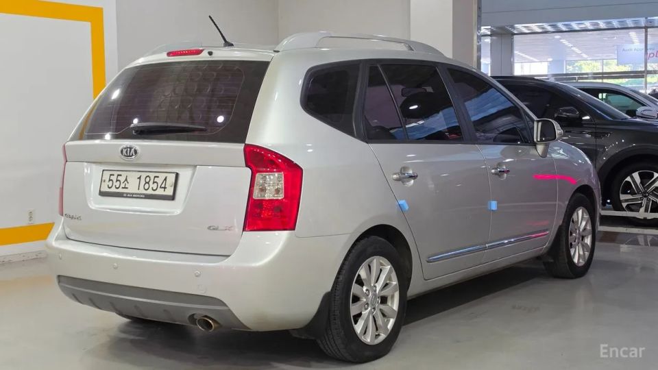 Kia Carens