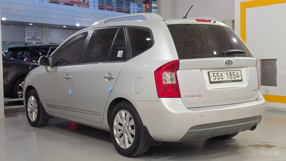 Kia Carens