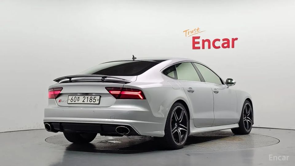 Audi S7