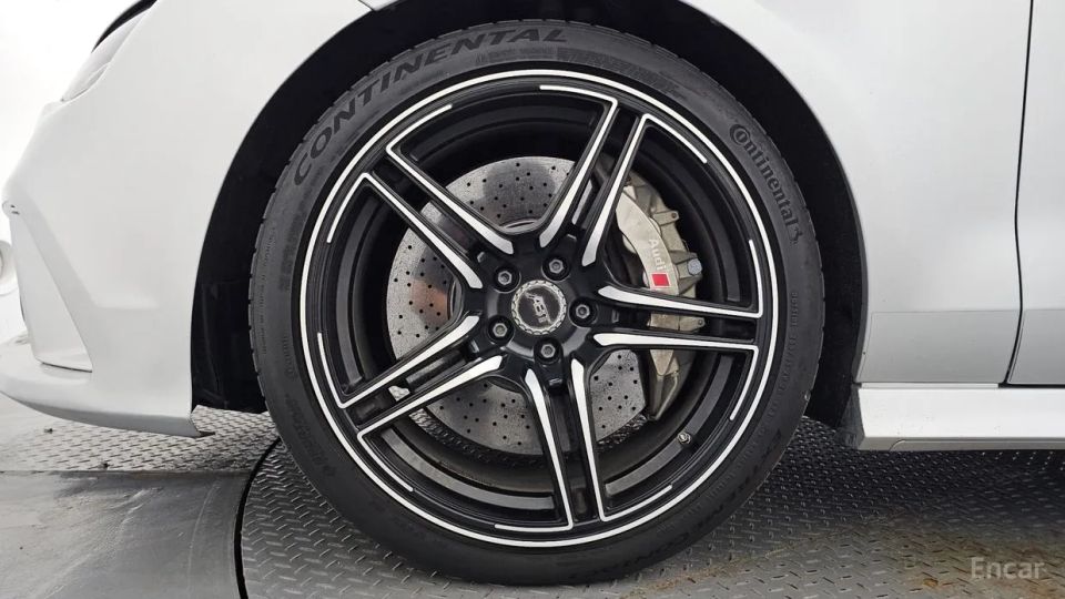 Audi S7