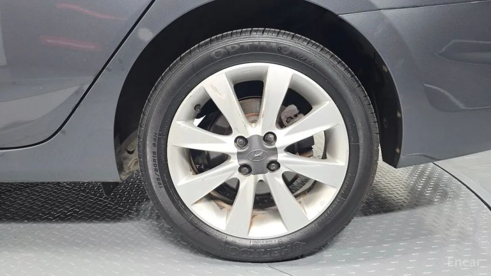 Hyundai Accent