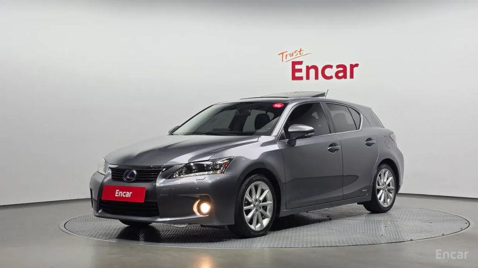Lexus CT200h
