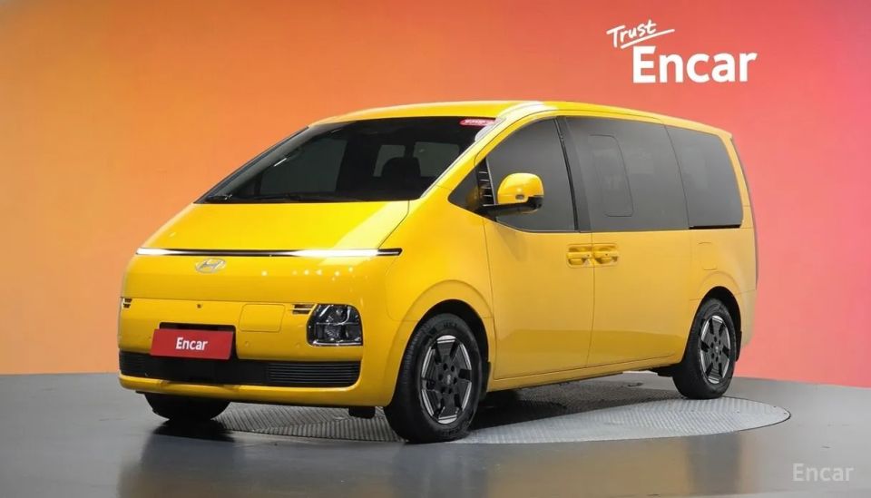 Hyundai Staria