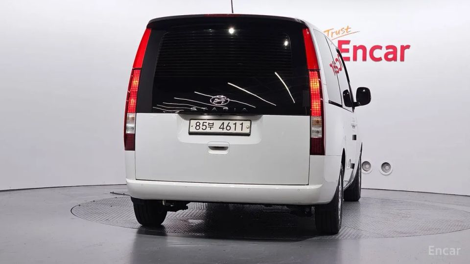 Hyundai Staria