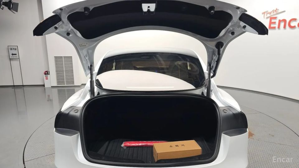 Tesla model-3