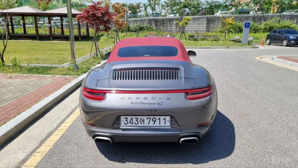 Porsche 911